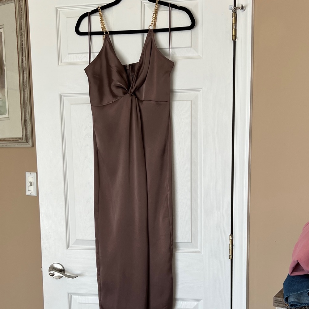 Express beautiful Mocca  Midi Dress with Chain Straps